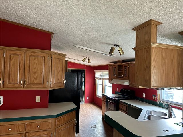 402 College Street, Lone Oak, TX 75453