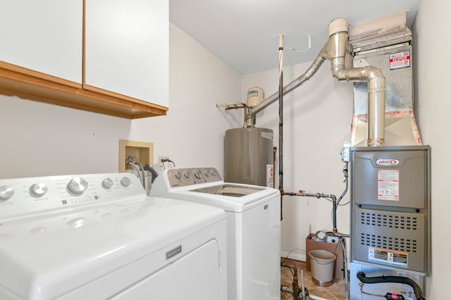 1949 Blackberry Lane 1949, Hoffman Estates, IL 60169