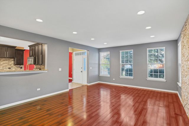 1949 Blackberry Lane 1949, Hoffman Estates, IL 60169