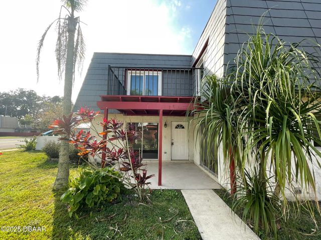 97 Springwood Square, Port Orange, FL 32129