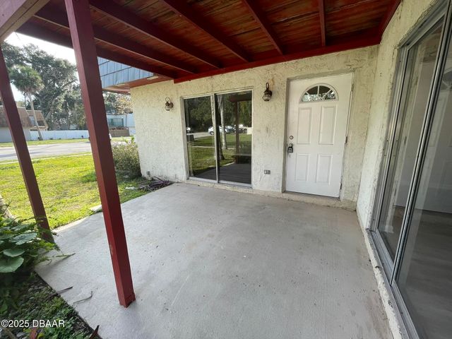 97 Springwood Square, Port Orange, FL 32129