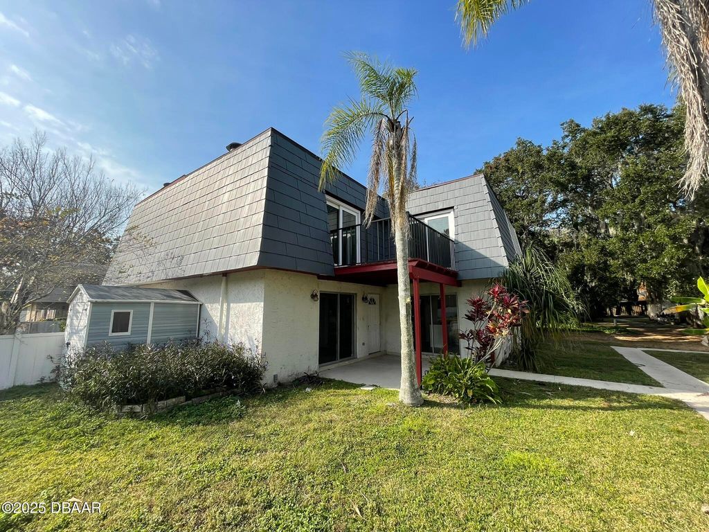 97 Springwood Square, Port Orange, FL 32129