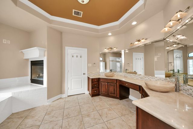 3511 River Bend Drive, Rosenberg, TX 77471