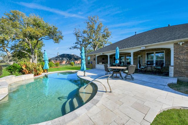 3511 River Bend Drive, Rosenberg, TX 77471