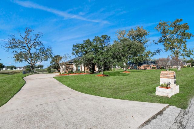 3511 River Bend Drive, Rosenberg, TX 77471