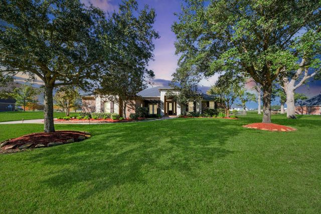 3511 River Bend Drive, Rosenberg, TX 77471