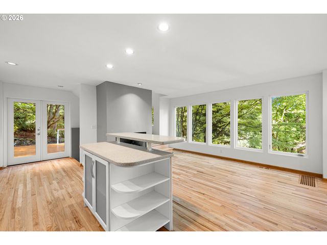 2339 Nw ASPEN Ave, Portland, OR 97210