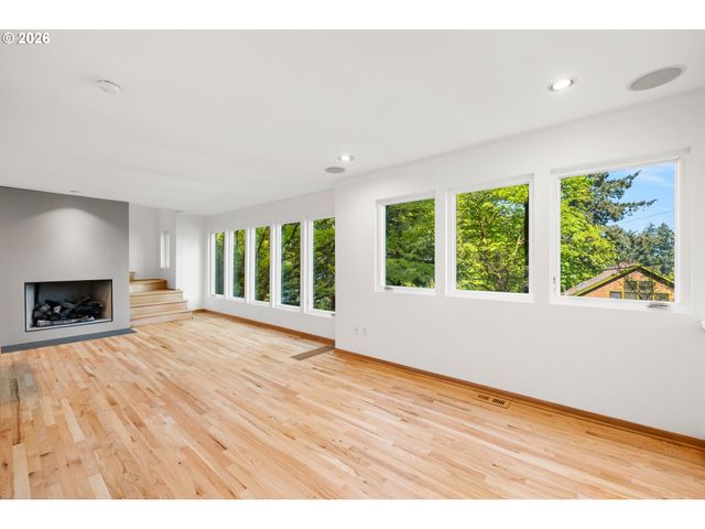 2339 Nw ASPEN Ave, Portland, OR 97210