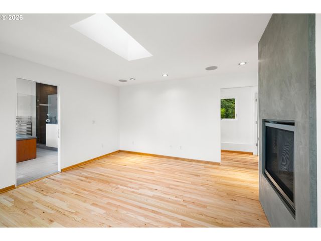 2339 Nw ASPEN Ave, Portland, OR 97210