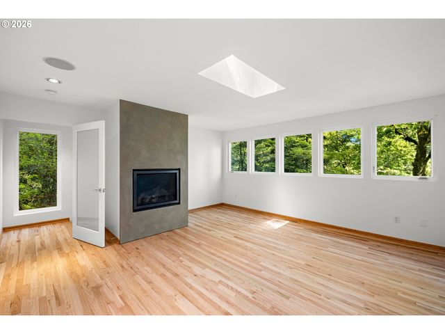 2339 Nw ASPEN Ave, Portland, OR 97210