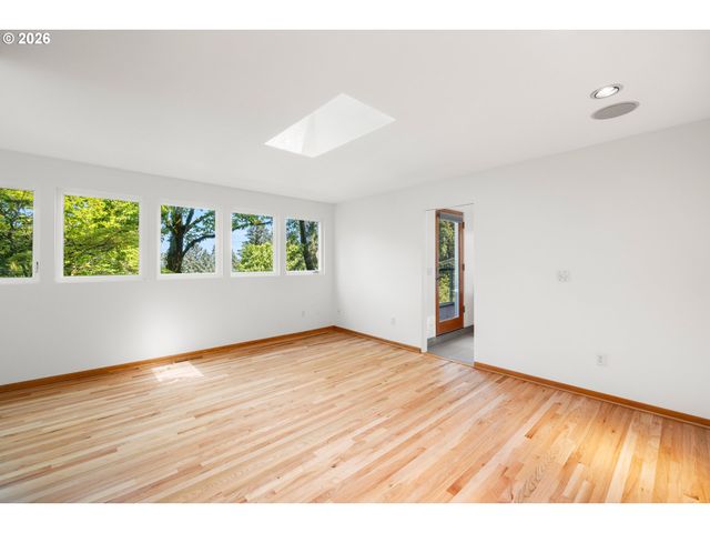 2339 Nw ASPEN Ave, Portland, OR 97210