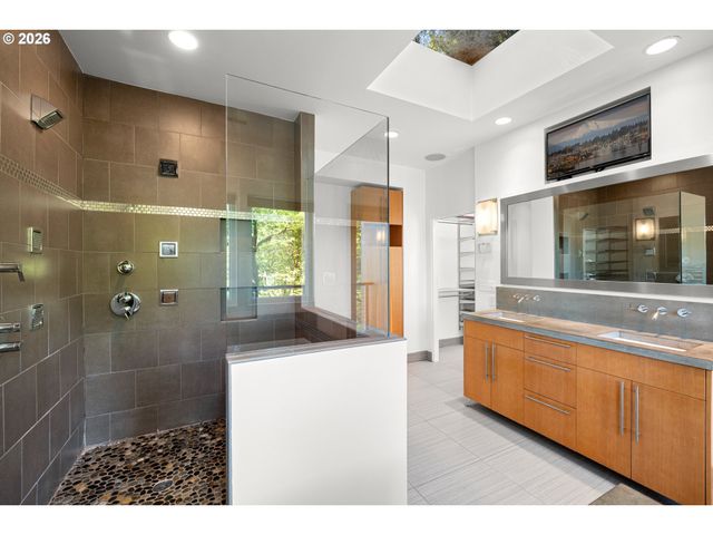 2339 Nw ASPEN Ave, Portland, OR 97210