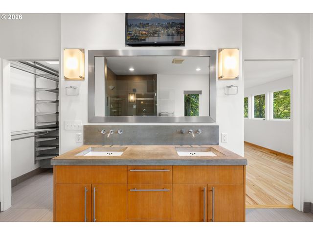 2339 Nw ASPEN Ave, Portland, OR 97210