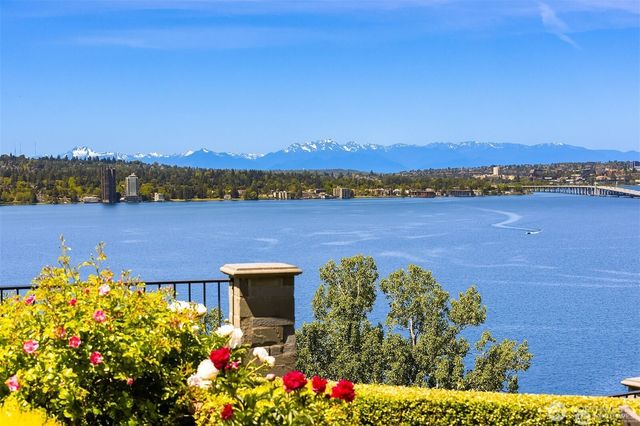 2409 Evergreen Point Road, Medina, WA 98039