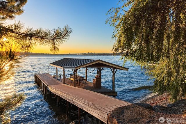 2409 Evergreen Point Road, Medina, WA 98039