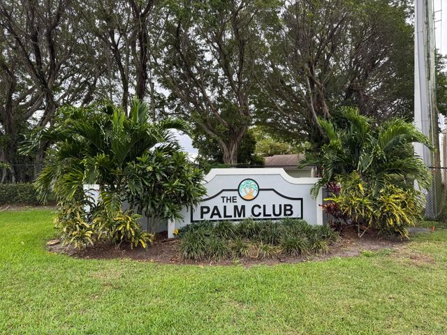 1107 Green Pine Boulevard B1, West Palm Beach, FL 33409