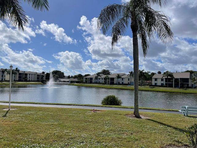 1107 Green Pine Boulevard B1, West Palm Beach, FL 33409