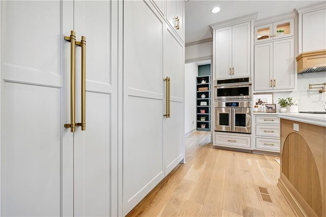 16217 Garnett Street, Overland Park, KS 66221