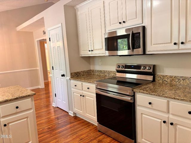 115 Sommerset Drive, Clayton, NC 27520