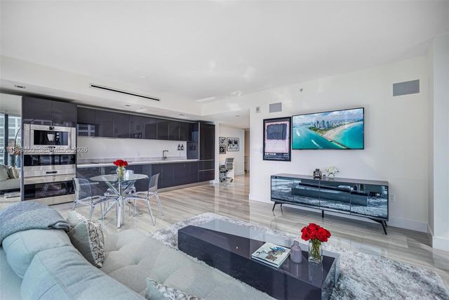 1451 Brickell Ave 2204, Miami, FL 33131