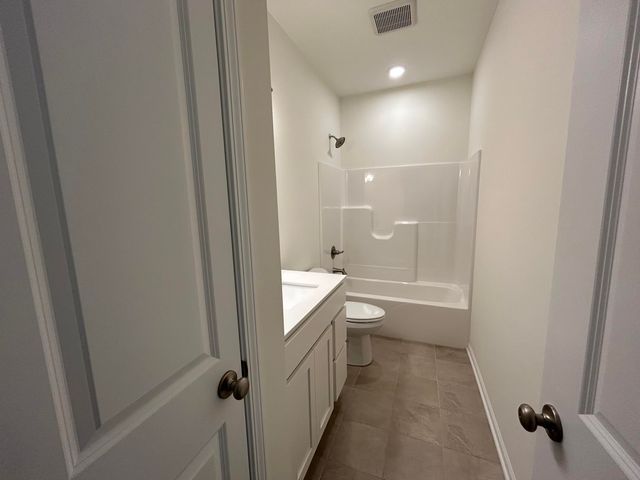 3203 Viridian Way, Valparaiso, IN 46385
