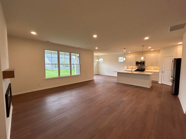 3203 Viridian Way, Valparaiso, IN 46385