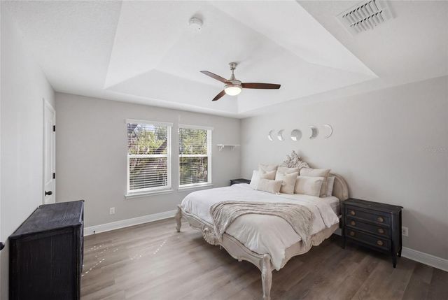 2013 SUNSET WIND LOOP, Oldsmar, FL 34677