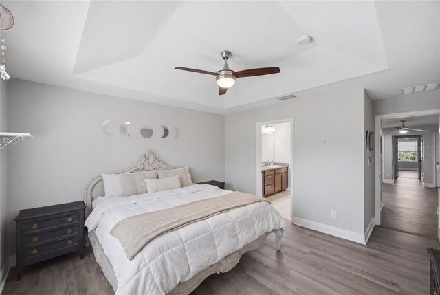 2013 SUNSET WIND LOOP, Oldsmar, FL 34677