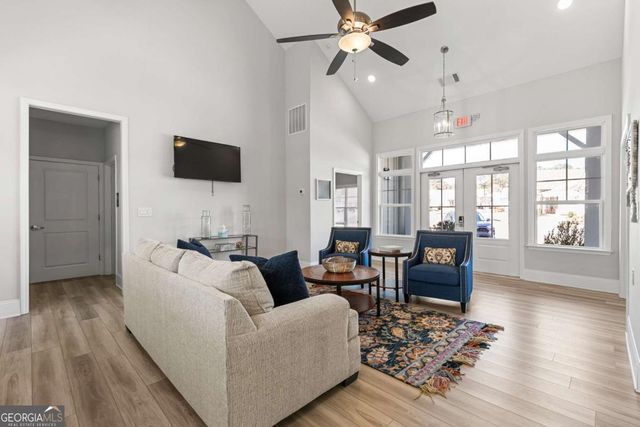 542 Bray Street, Woodstock, GA 30188