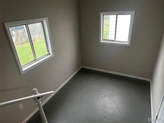 503 Leslie Avenue, Wood River, IL 62095