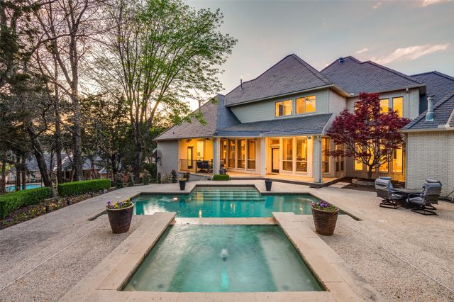 1256 Regents Park Court, Desoto, TX 75115