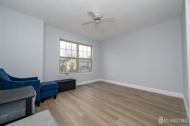 14 Ravenwood Court, Freehold, NJ 07728