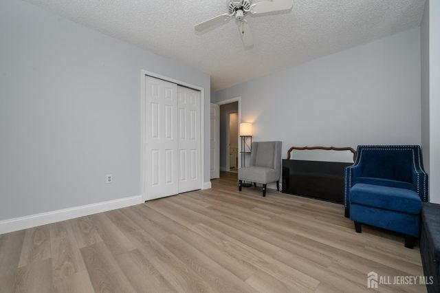 14 Ravenwood Court, Freehold, NJ 07728