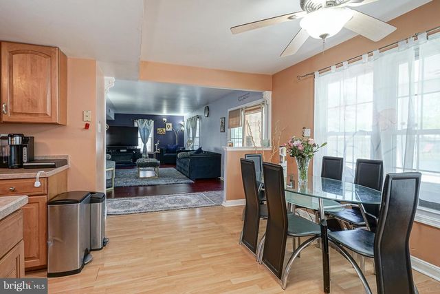 20 CORTLAND LN, Sewell, NJ 08080