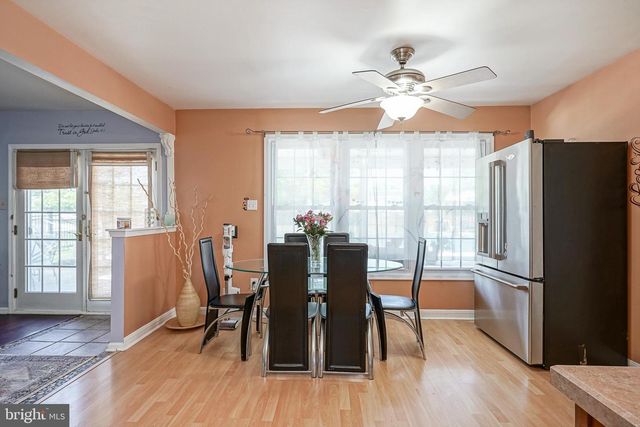 20 CORTLAND LN, Sewell, NJ 08080