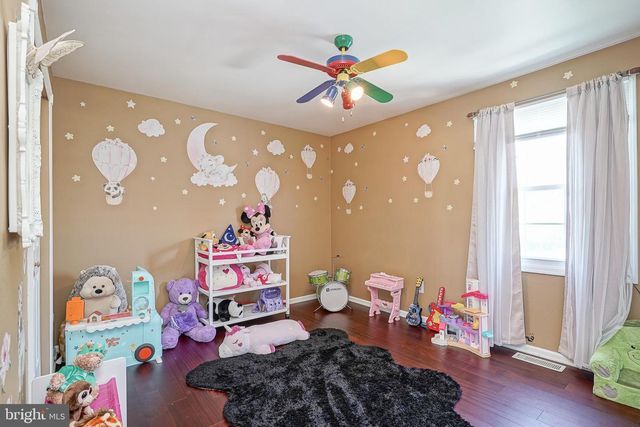 20 CORTLAND LN, Sewell, NJ 08080