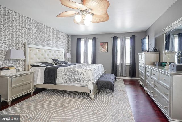 20 CORTLAND LN, Sewell, NJ 08080