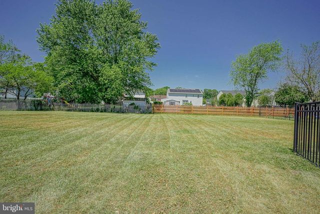 20 CORTLAND LN, Sewell, NJ 08080
