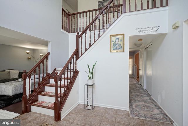 20 CORTLAND LN, Sewell, NJ 08080