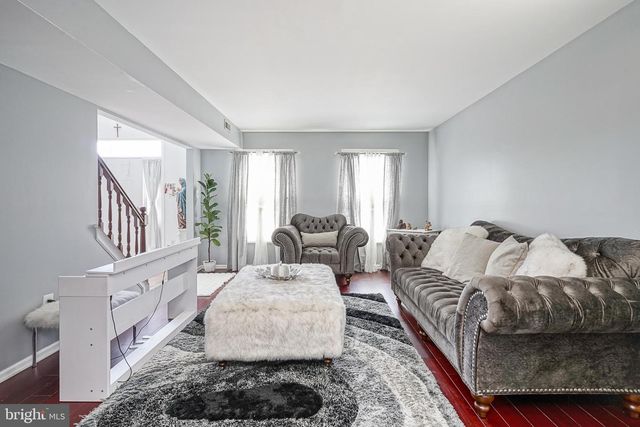 20 CORTLAND LN, Sewell, NJ 08080