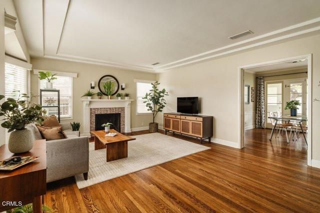 1495 Coolidge Avenue, Pasadena, CA 91104