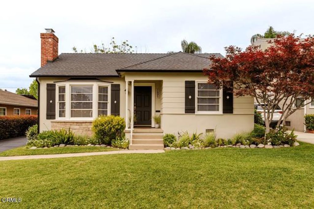 1495 Coolidge Avenue, Pasadena, CA 91104