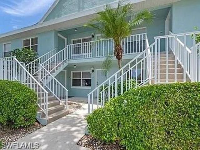 109 Wading Bird CIR # V102, Naples, FL 34110