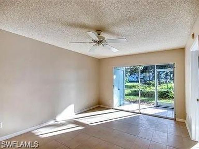 109 Wading Bird CIR # V102, Naples, FL 34110