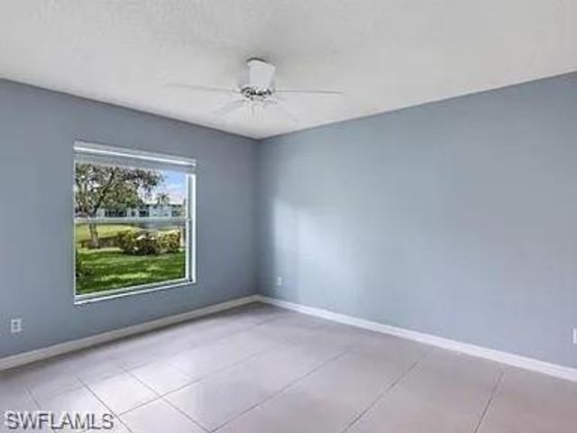 109 Wading Bird CIR # V102, Naples, FL 34110