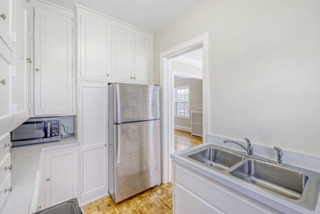 2615 Park Avenue 307, Minneapolis, MN 55407