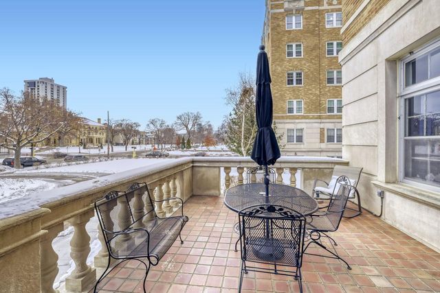 2615 Park Avenue 307, Minneapolis, MN 55407