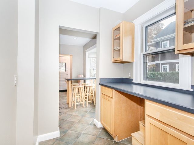 62 Granville Rd 1, Cambridge, MA 02138
