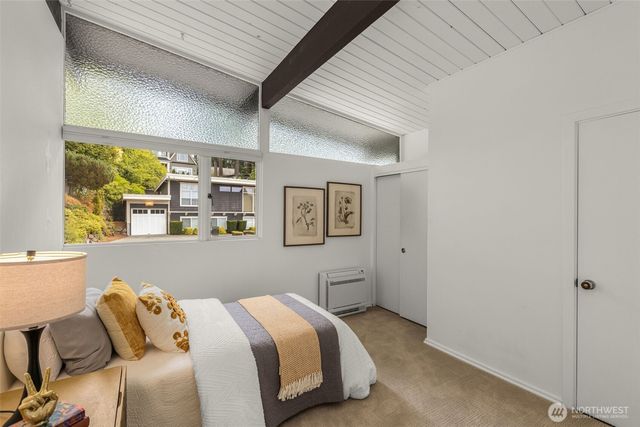 3515 72nd Avenue SE, Mercer Island, WA 98040