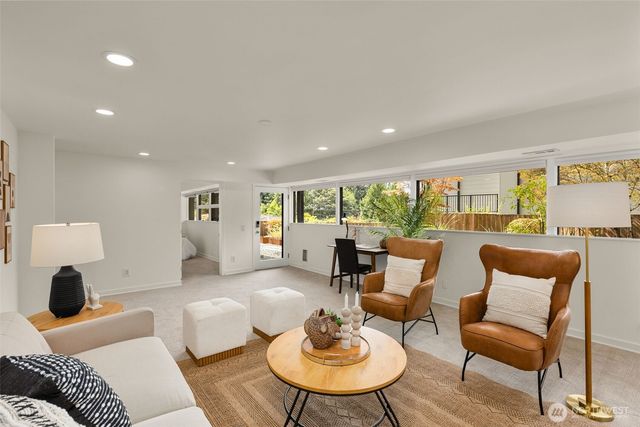 3515 72nd Avenue SE, Mercer Island, WA 98040
